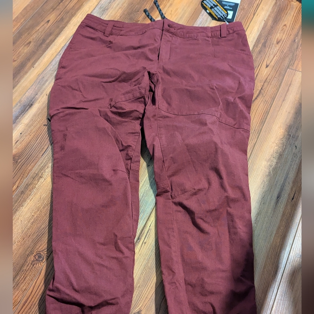 NWT Outdoor Research Joggers